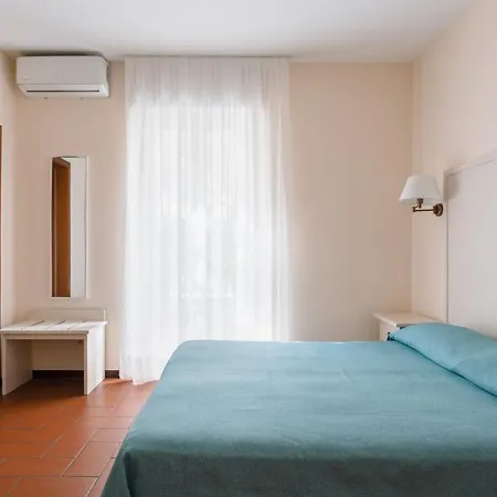 Hotel Milton 3*