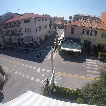 Milton Ξενοδοχείο