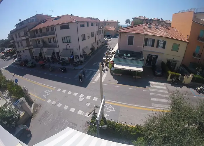 Milton Ξενοδοχείο