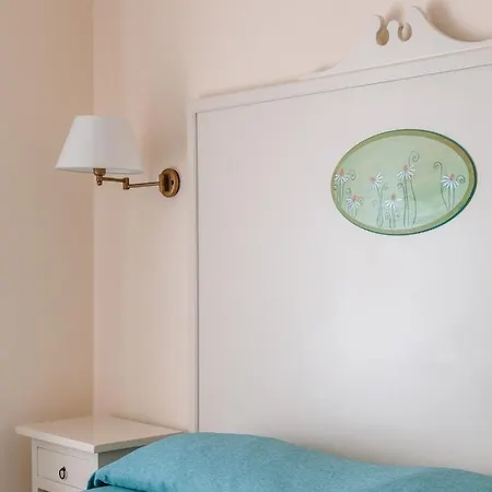 Milton Hotel 3*